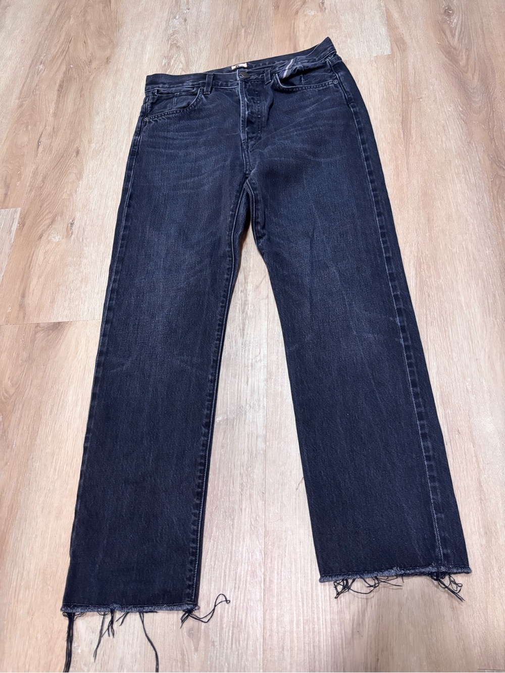 Jean Atelier Black Straight-Leg Women's Jeans with Raw Hem size 28